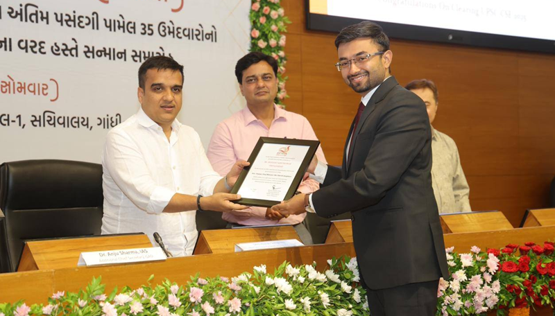 A grand honour ceremony for UPSC-2025 youths organized